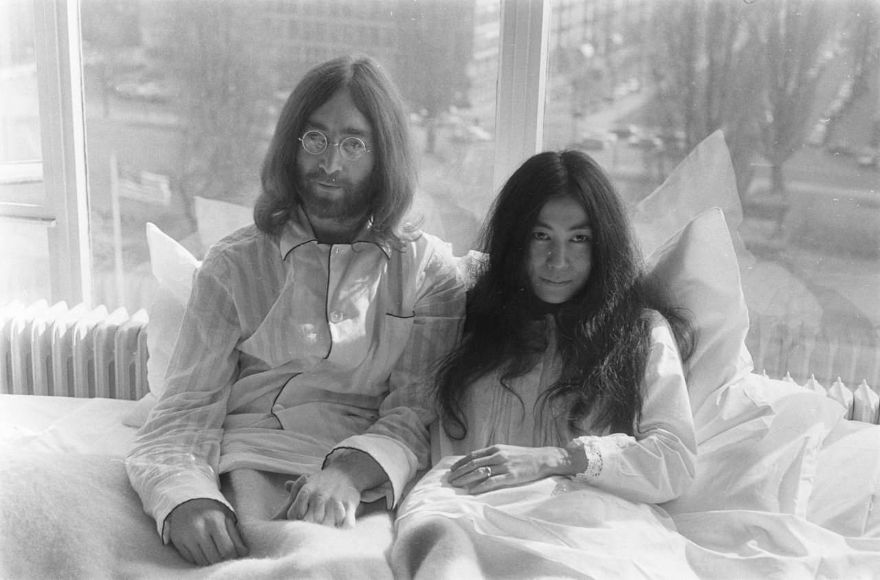 Bed In for Peace Amsterdam 1969 John Lennon Yoko Ono 03