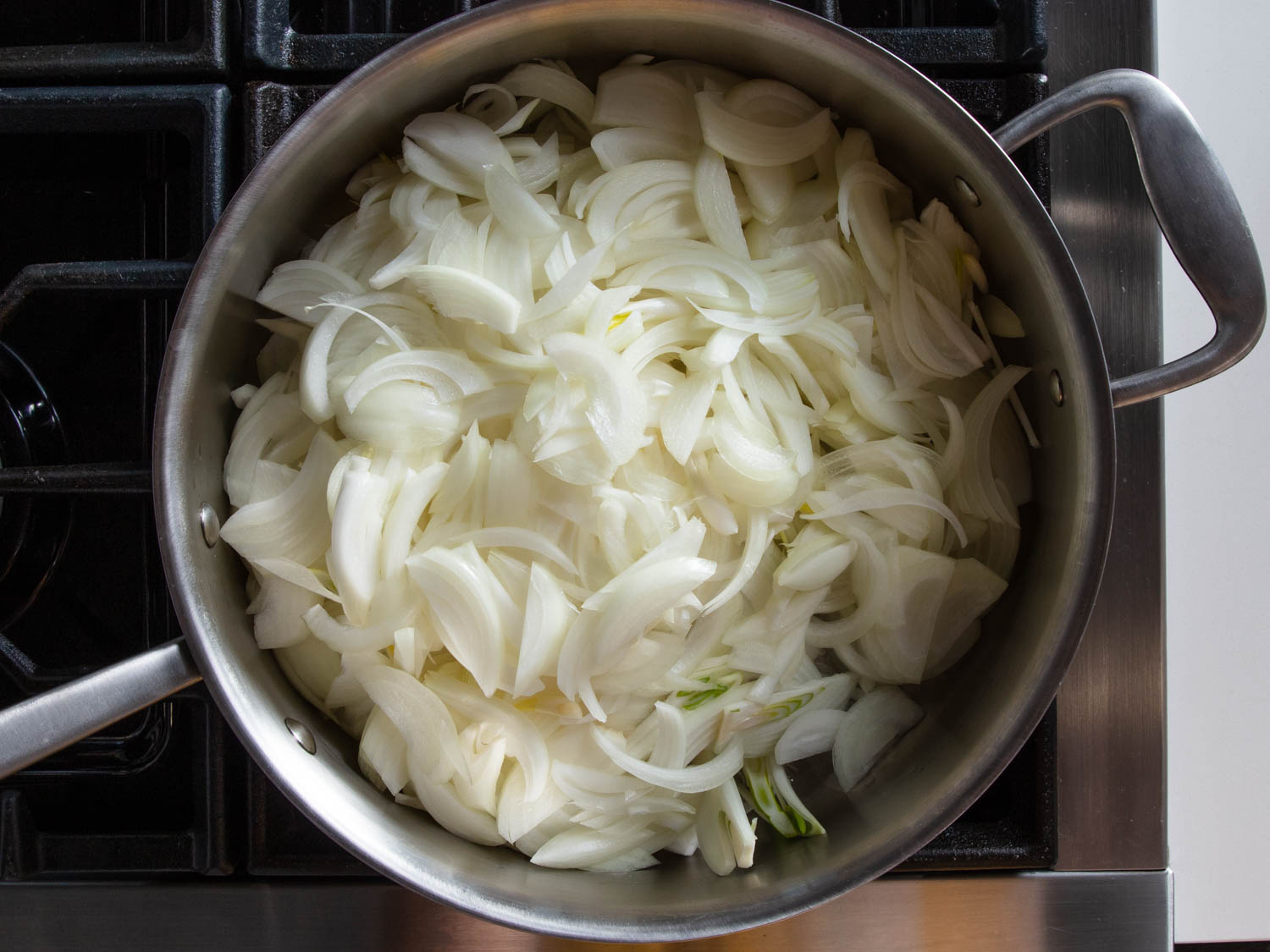 20190510 caramelized onions vicky wasik 1 1