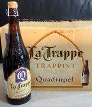 La Trappe Quadrupel: Άψογα ισορροπημένη, το μπουκάλι των 750 ml θα σε κάνει να νιώσεις ιππότης καβάλα στ’ άλογο (ALC. 10, 0% Vol.)