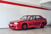 Ερωτευτήκαμε μια σπάνια Alfa Romeo 75 του 1987