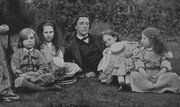 Ο Κάρολ με τα παιδιά της οικογένειας Λίντελ