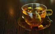  Ο χυμός λεμόνι, επίσης βοηθάει στην καταπολέμηση της δυσοσμίας, όπως επίσης και το πράσινο τσάι.
