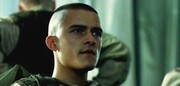 Orlando Bloom: Λίγοι θυμούνται ότι ο Legolas του «Άρχοντα των Δαχτυλιδιών» συμμετείχε στη συγκεκριμένη ταινία. Και αυτό διότι κατετάγη, έφαγε μια τούμπα και βγήκε νοκ άουτ πριν καν αρχίσει η μάχη. Τουλάχιστον τη γλίτωσε.