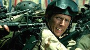William Fichtner: Χρόνια πριν αρχίσει τις καταδιώξεις και αργότερα πιάσει κολλητιλίκια με τον Scofield στο «Prison Break», o Detective Mahone είχε δείξει ότι μπορεί να επιβιώσει στις φορτούνες. Η εμφάνισή του στο «Perfect Storm» ήταν αρκετή για να του εξασφαλίσει θέση ανώτατου αξιωματικού.