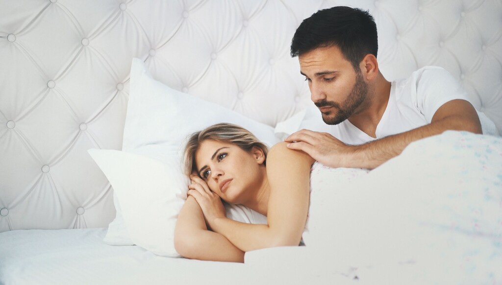 Αυτό είναι κάτι που μάλλον πρέπει να σας προβληματίσει και όχι να σας ενθουσιάσει, αφού ύστερα από την έρευνα που δημοσιεύτηκε, τα δεδομένα για όσους κάνουν πολύ θόρυβο στο σεξ κρύβουν ένα ένοχο μυστικό. Πώς θα καταλάβεις ότι σε απατάει το ταίρι σου