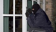 Σε ένοπλη ληστεία μην επιχειρήσετε να τους βγάλετε την κουκούλα ή να τους αναγνωρίσετε. Ίσως χάσετε τη ζωή σας αφού οι ληστές δεν θέλουν να αφήσουν μάρτυρες πίσω τους.