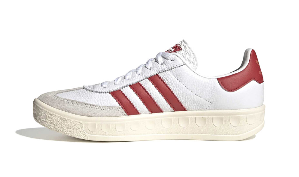 hot sneakers out right now