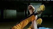 Πώς τα παπούτσια του Bruce Lee κατάφεραν να κατακτήσουν τον κόσμο