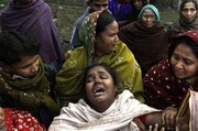 Στην Ινδία πληρώνουν γυναίκες για να κλαίνε στις κηδείες.