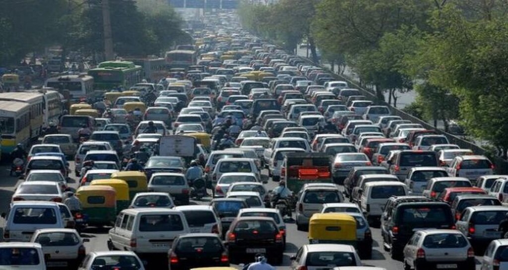 Σε μία εθνική οδό έξω από το Πεκίνο η ουρά των αυτοκινήτων είχε απόσταση 100 χιλιομέτρων