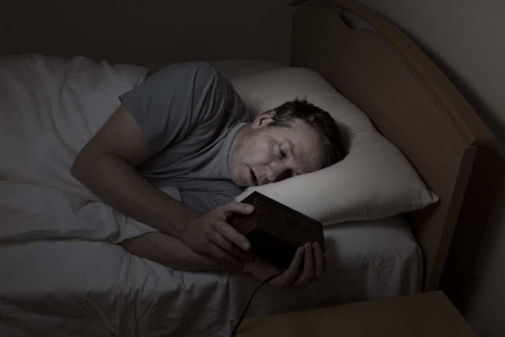 Αϋπνία: Καλό θα ήταν να κοιμάστε 7-9 ώρες την ημέρα.