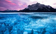 Καναδάς – Παγωμένη λίμνη με φυσαλίδες

