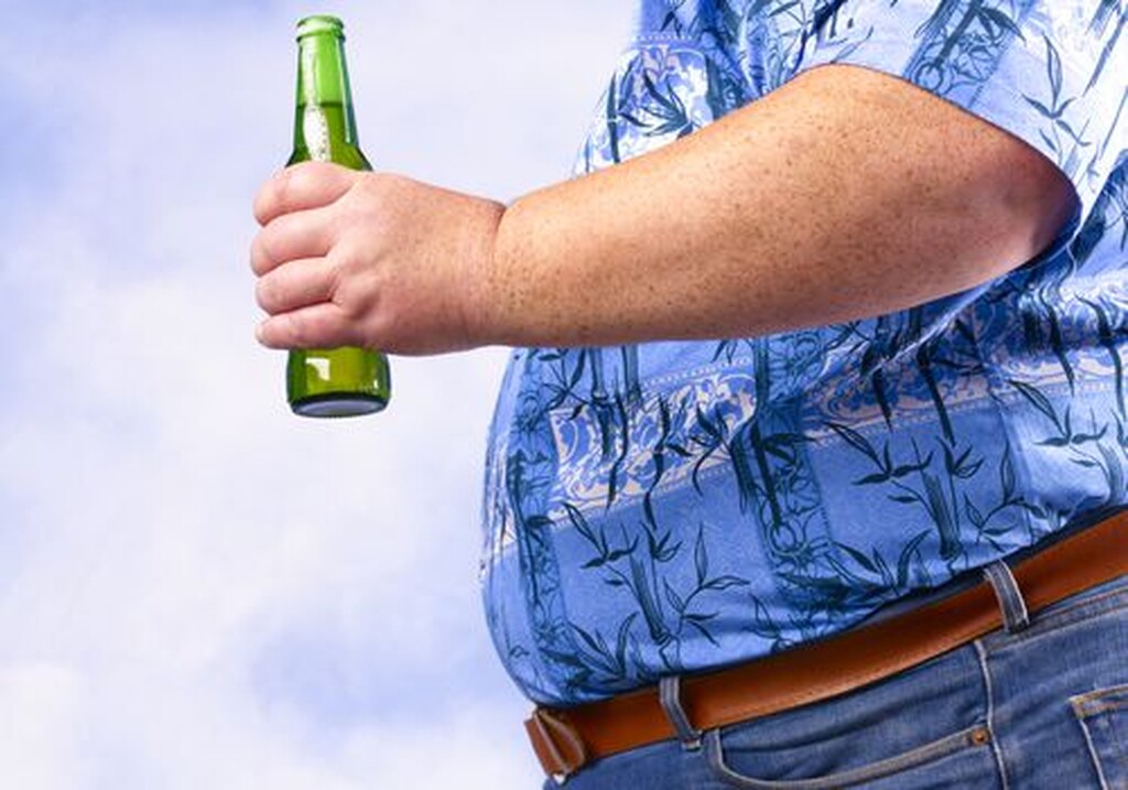 42 % πάνω το ποσοστό να παχύνουν οι άντρες αν πίνουν πάνω από ένα ποτήρι μπίρας την ημέρα