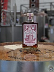 Few Cold Cut Bourbon

Bourbon το οποίο έχει ρίξει τους πρώτους φυσικούς αλκοολικούς βαθμούς χρησιμοποιώντας cold brew αντί για νερό.