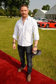 Βάλε κι εσύ λίγο Tom Hardy στην γκαρνταρόμπα σου