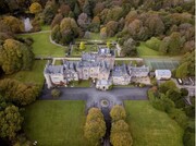 Glenapp:

Για κάποιους, αν υπήρχε κάστρο του Disney στη Σκωτία, θα ήταν σίγουρα αυτό. Καμάρι των Lowlands, βρίσκεται περίπου 70 χλμ. έξω από την Γλασκόβη. 