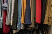 4 tips για να μειώσεις τα λεφτά που χαλάς σε ρούχα