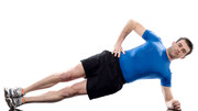 Side plank. Με τον αγκώνα να σε στηρίζει στο πλάι σήκωσε το πόδι στον αέρα όσο μπορείς και μείνε σε αυτή τη στάση. Κράτα αυτή τη στάση για μισό λεπτό και άλλαξε πλευρά για το άλλο πόδι. 
