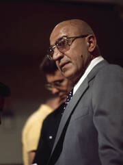 Telly Savalas - Πηγή: Assosiated Press