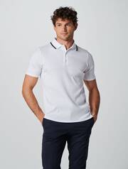 https://gr.askmen.com/top-ten-moda-stul/1101861/topten/ti-prepei-na-uparkhei-sten-ntoulapa-enos-stulatou-30are?p=2#:~:text=%CE%A4%CE%BF%20Polo%20%CE%B5%CE%AF%CE%BD%CE%B1%CE%B9%20%CE%B3%CE%B9%CE%B1%20%CF%84%CE%BF%CE%BD%20%CE%BA%CE%BF%CF%81%CE%BC%CF%8C%2C%20%CF%8C%CF%84%CE%B9%20%CE%BA%CE%B1%CE%B9%20%CE%AD%CE%BD%CE%B1%20%CE%B6%CE%B5%CF%85%CE%B3%CE%AC%CF%81%CE%B9%20sneakers%20%CE%B3%CE%B9%CE%B1%20%CF%84%CE%B1%20%CF%80%CF%8C%CE%B4%CE%B9%CE%B1%3A%20%CE%A0%CE%AC%CE%B5%CE%B9%20%CE%BC%CE%B5%20%CE%BA%CE%AC%CE%B8%CE%B5%20%CE%BD%CF%84%CF%8D%CF%83%CE%B9%CE%BC%CE%BF%20%CE%BA%CE%B1%CE%B9%20%CE%B1%CF%81%CE%BA%CE%BF%CF%8D%CE%BD%20%CE%BC%CF%8C%CE%BB%CE%B9%CF%82%20%CE%B4%CF%8D%CE%BF%20%CE%BA%CE%BF%CF%85%CE%BC%CF%80%CF%89%CE%BC%CE%AD%CE%BD%CE%B1%20%CE%BA%CE%BF%CF%85%CE%BC%CF%80%CE%B9%CE%AC%20%CF%83%CF%84%CE%BF%20%CE%B3%CE%B9%CE%B1%CE%BA%CE%AC%20%CF%83%CE%BF%CF%85%2C%20%CE%B3%CE%B9%CE%B1%20%CE%BD%CE%B1%20%CE%B5%CF%80%CE%B9%CE%B2%CE%B5%CE%B2%CE%B1%CE%B9%CF%8E%CF%83%CE%BF%CF%85%CE%BD%20%CF%84%CE%BF%20%CF%83%CF%84%CF%85%CE%BB%20%CF%