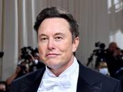 Ο Elon Musk έχει αυτή τη στιγμή περιουσία $224 δις και έχει χάσει φέτος $46.4 δις