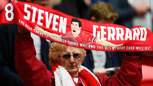 Η απόλυτα δικαιολογημένη θεοποίηση του Steven Gerrard