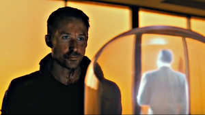 Ο Φρανκ Σινάτρα πρωταγωνιστεί στο νέο κλιπ του «Blade Runner 2049»