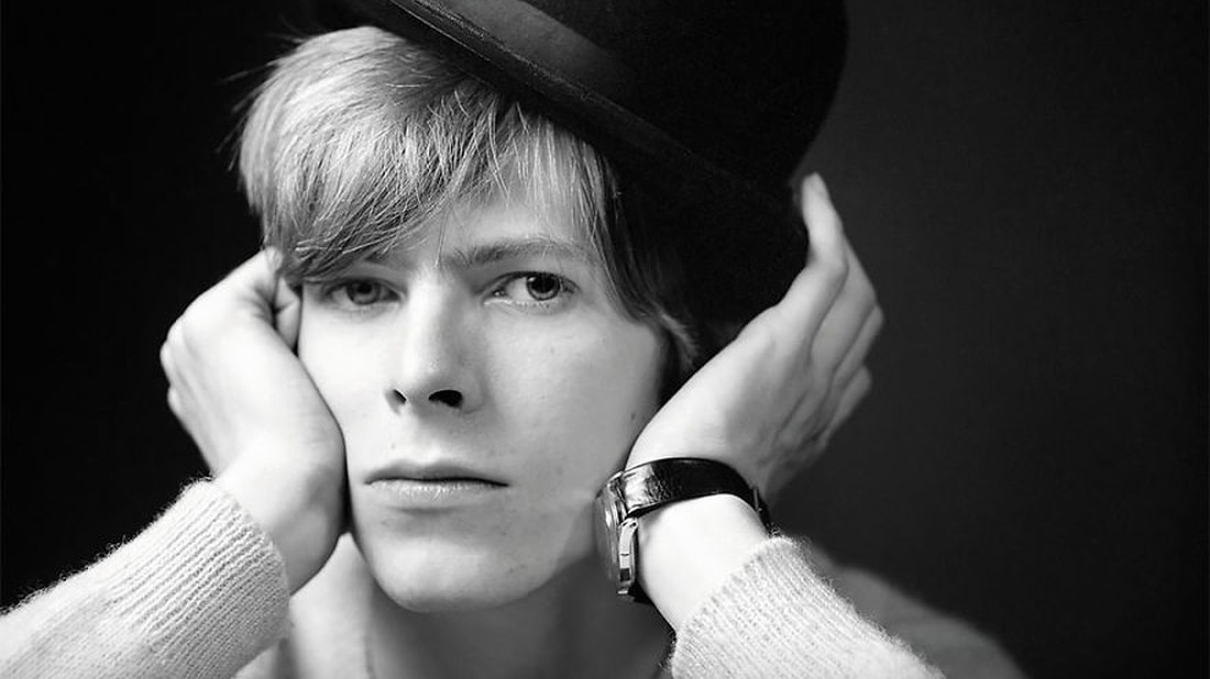 Αδημοσίευτες φωτογραφίες του David Bowie από τα 20 του χρόνια