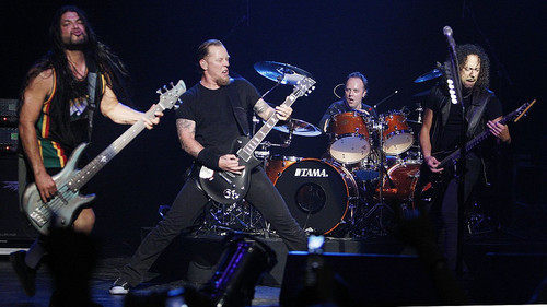 Μήπως είδε κανείς την Ελλαδίτσα στη λίστα των Metallica για το ευρωπαϊκό τους  τουρ;
