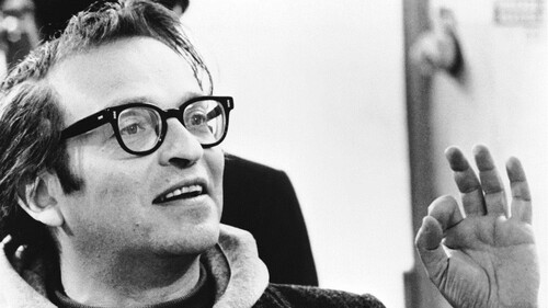 Sidney Lumet: Ο άνθρωπος που απογείωσε το «Δίκτυο» και τον «Serpico»