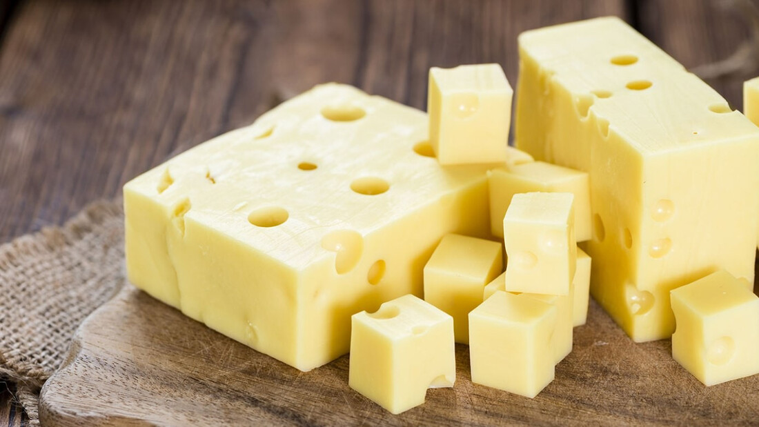 Γιατί πολλά τυριά έχουν τρύπες;
