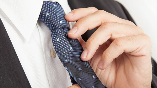 Έτσι θα δέσεις τη γραβάτα σε χρόνο dt! (pics+vid)