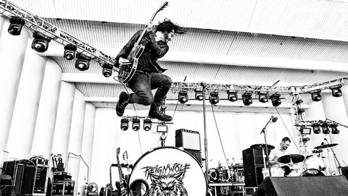 Ο Reignwolf είναι ο καλλιτέχνης που μπορεί να σώσει τα blues rock
