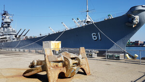 USS IOWA: Το μουσείο που σε ταξιδεύει στην εποχή των «Midway» και Pearl Harbor 