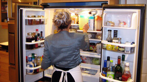 Προσοχή: Ποια τρόφιμα πρέπει και ποια δεν πρέπει να βάζεις στο ψυγείο;