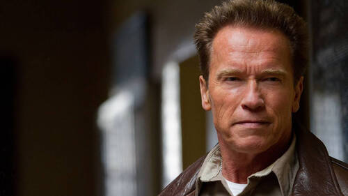 Arnold Schwarzenegger πώς καταφέρνεις και μένεις τόσο ενεργός στα 74;
