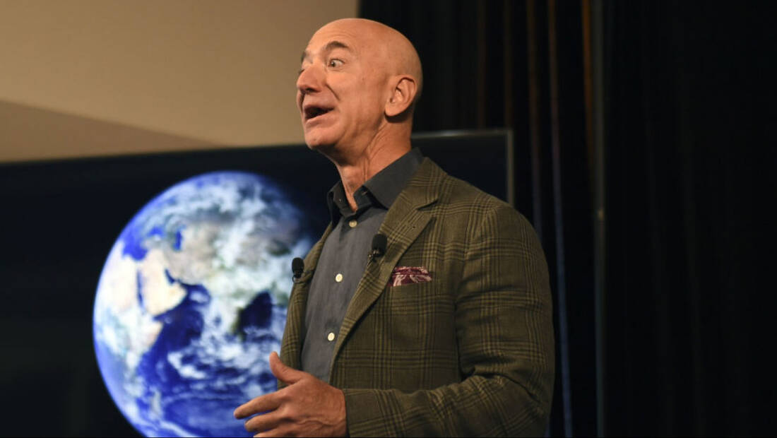 Jeff Bezos είσαι τελικά ο Lex Luthor ή o Dr. Evil;