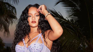 Η Rihanna δίνει νόημα στις νυχτερινές φαντασιώσεις μας