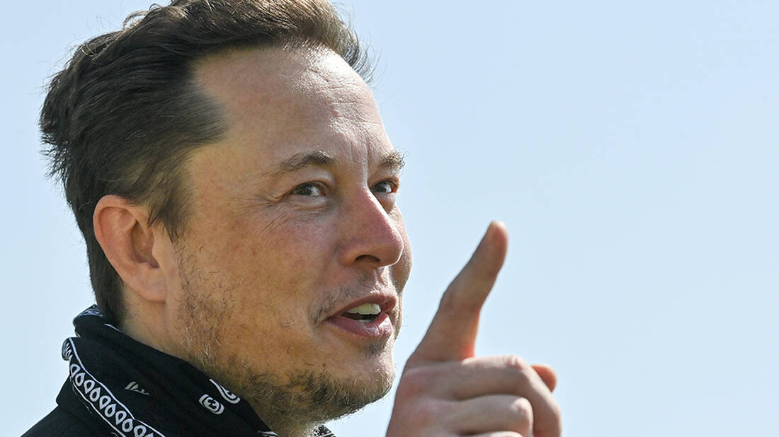 Κάποιος πρόσβαλε τον Elon Musk και τώρα θέλει να πουλήσει την Tesla
