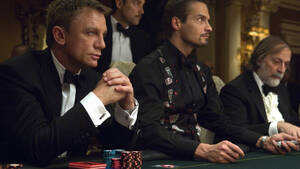 Ένα καλό σετ poker είναι ένας σημαντικός λόγος να βρεθείς πάλι με τους κολλητούς σου