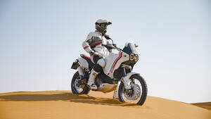 Η Ducati DesertX έρχεται να μας θυμίσει την ιστορία της Cagiva Elefant