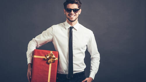 Ένας οικονομολόγος σου λέει πώς θα κάνεις φέτος τα καλύτερα δώρα