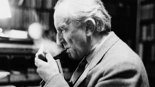 Γιατί η νέα γενιά πρέπει να μάθει τον J.R.R. Tolkien