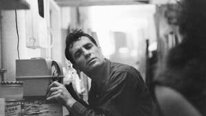 Ο Jack Kerouac σκέπαζε αριστοτεχνικά τις λέξεις του με τη σκόνη του δρόμου  