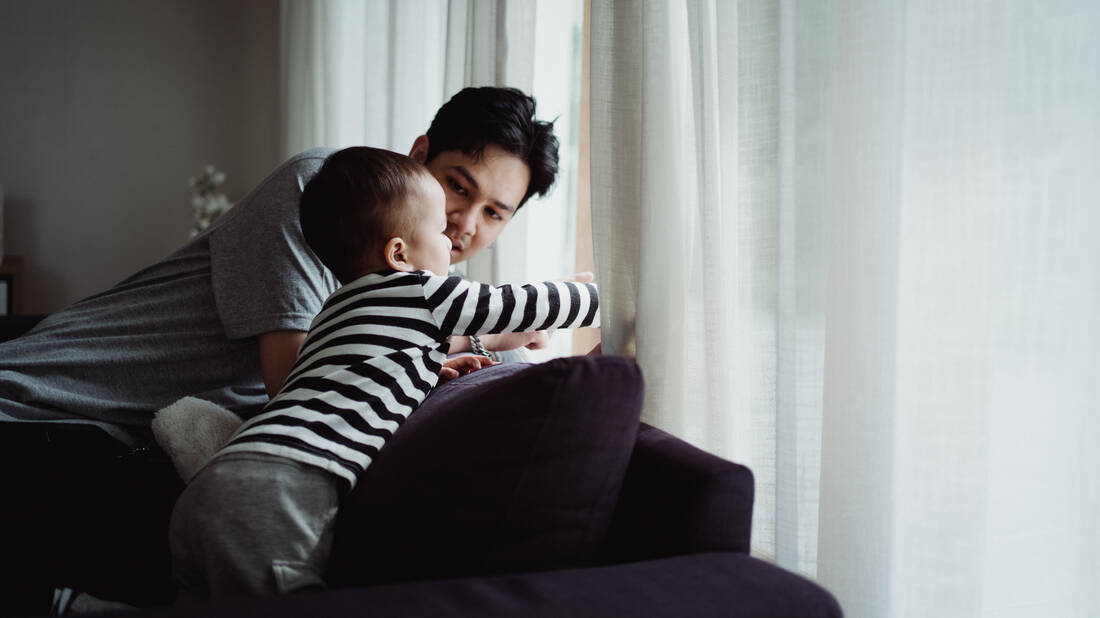 Οι στιγμές ενός νέου άντρα αποκτούν άλλο νόημα όταν γίνεται πατέρας