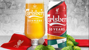 Η Carlsberg γιορτάζει τα 30 χρόνια υποστήριξης στην ομάδα της Liverpool Football Club
