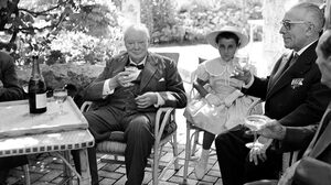 Ο Winston Churchill αγαπούσε το ποτό, αλλά όχι με τον τρόπο που νομίζουμε