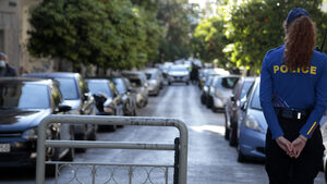 Για πόσο ακόμα τα αυτοκίνητα-ζόμπι θα «πνίγουν» τους δρόμους της Αθήνας;