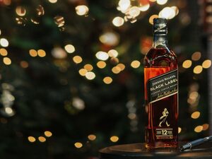 Johnnie Walker Exclusive Christmas Experience: Μία βραδιά αφιερωμένη στην αξία της ευγνωμοσύνης!