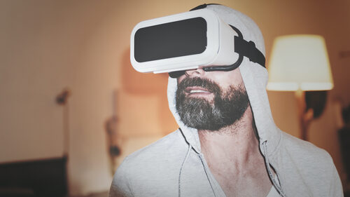Είναι το VR το μέλλον στο σεξουαλικό παιχνίδι ή μήπως είναι απλά άλλη μία μόδα;
